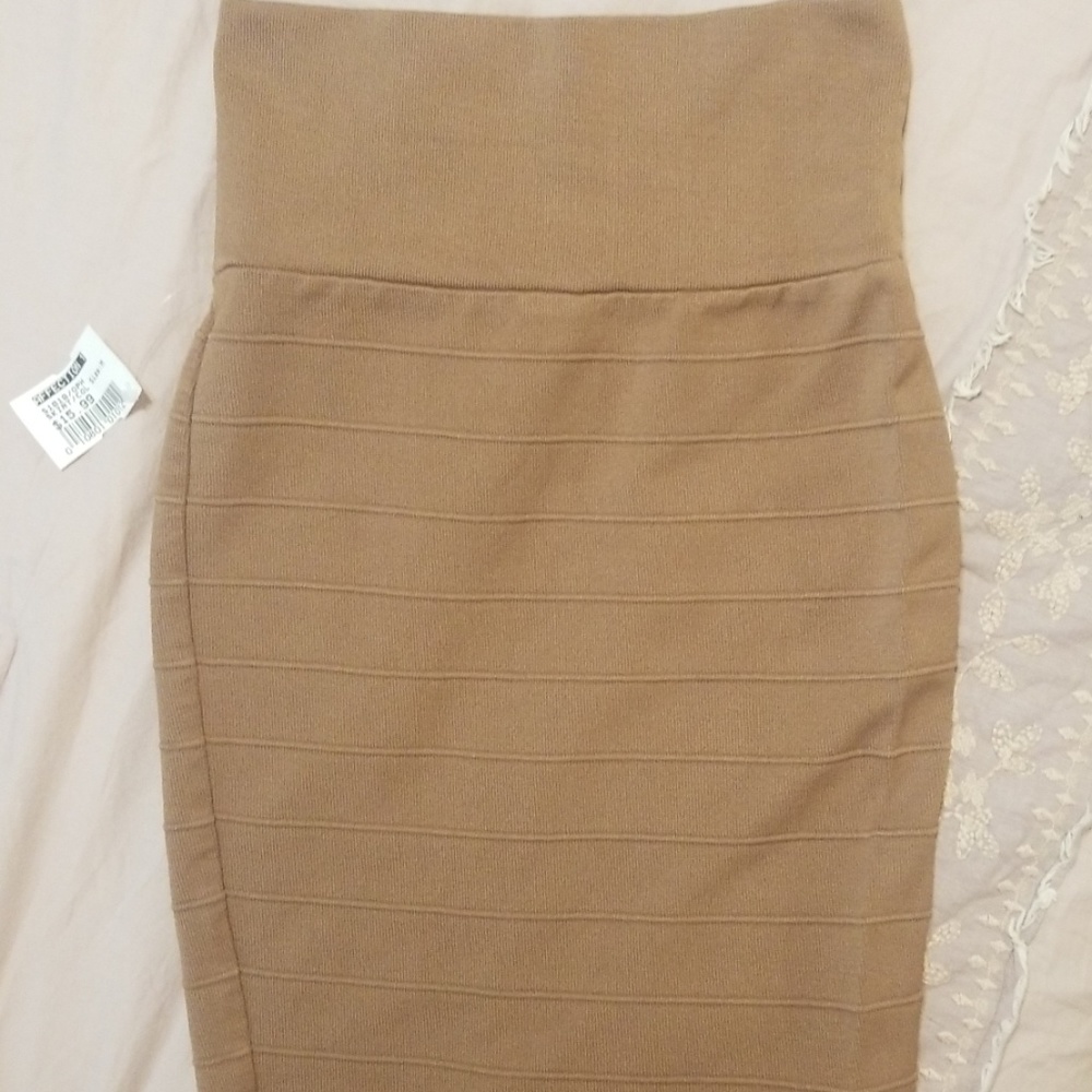 Cable knit skirt